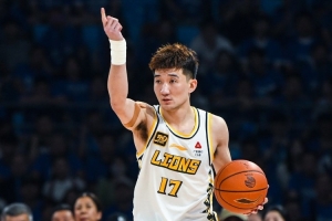 百家乐真人-孙铭徽：这么多年来不容易 这个冠军只是我们的第一步